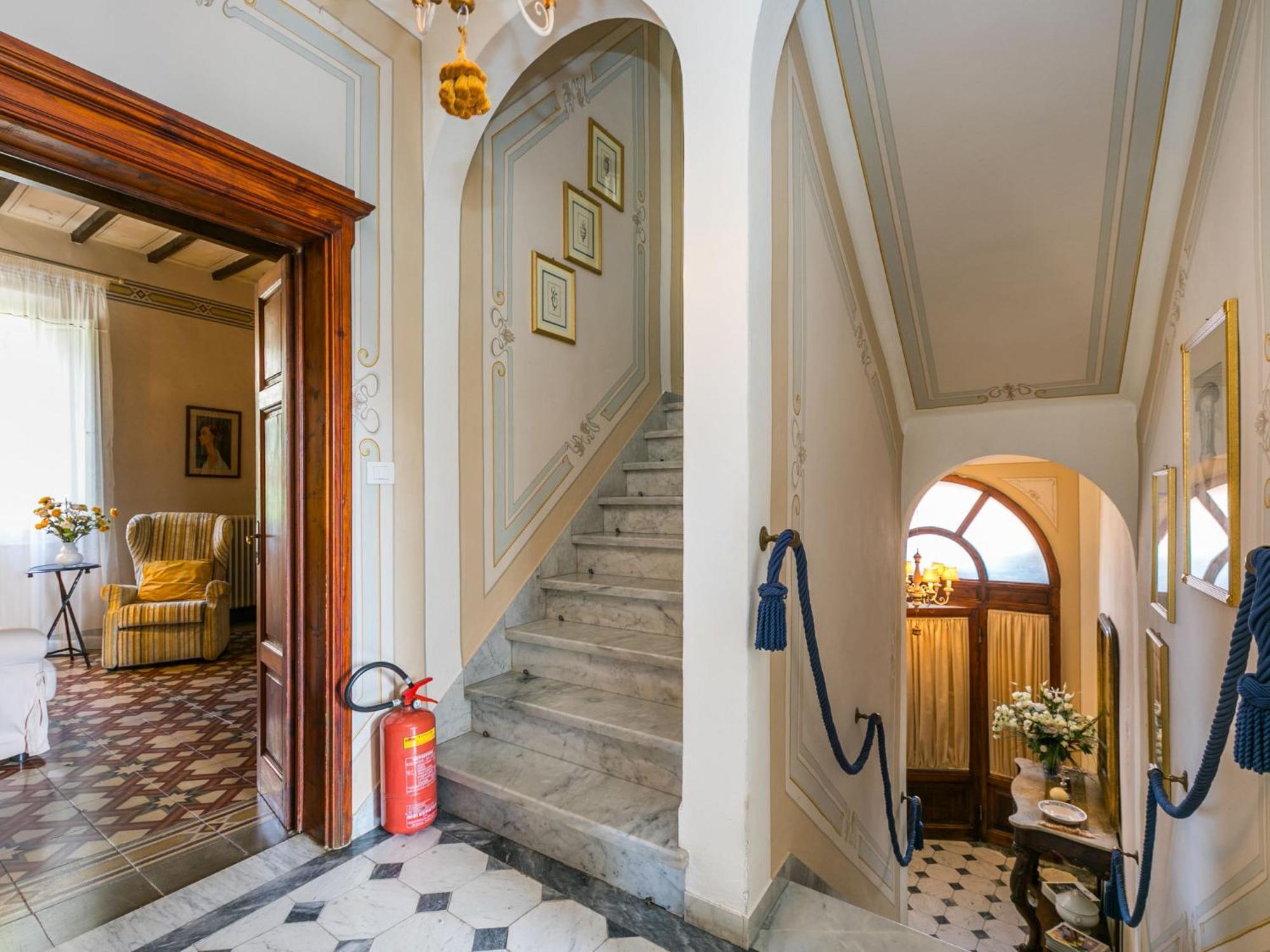 Lari Villa Il Belvedere By Interhome מראה חיצוני תמונה